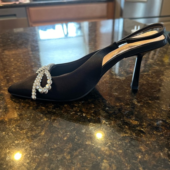 Brand new black sling back heels 7.5 Lulus - Picture 3 of 4